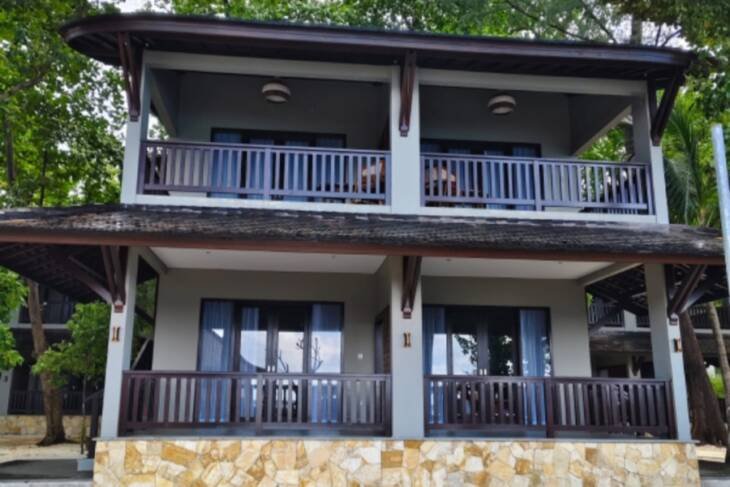 Napoleon Pool Suite – SEPA ISLAND RESORT